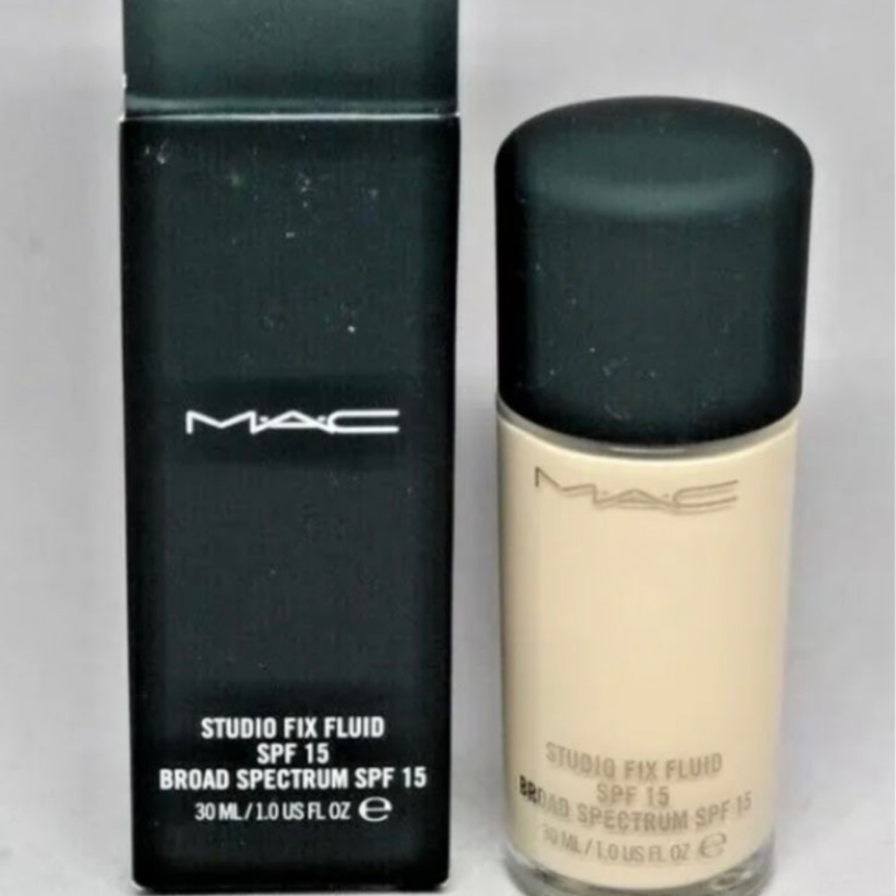 MAC Studio Fix Fluid Foundation NC10